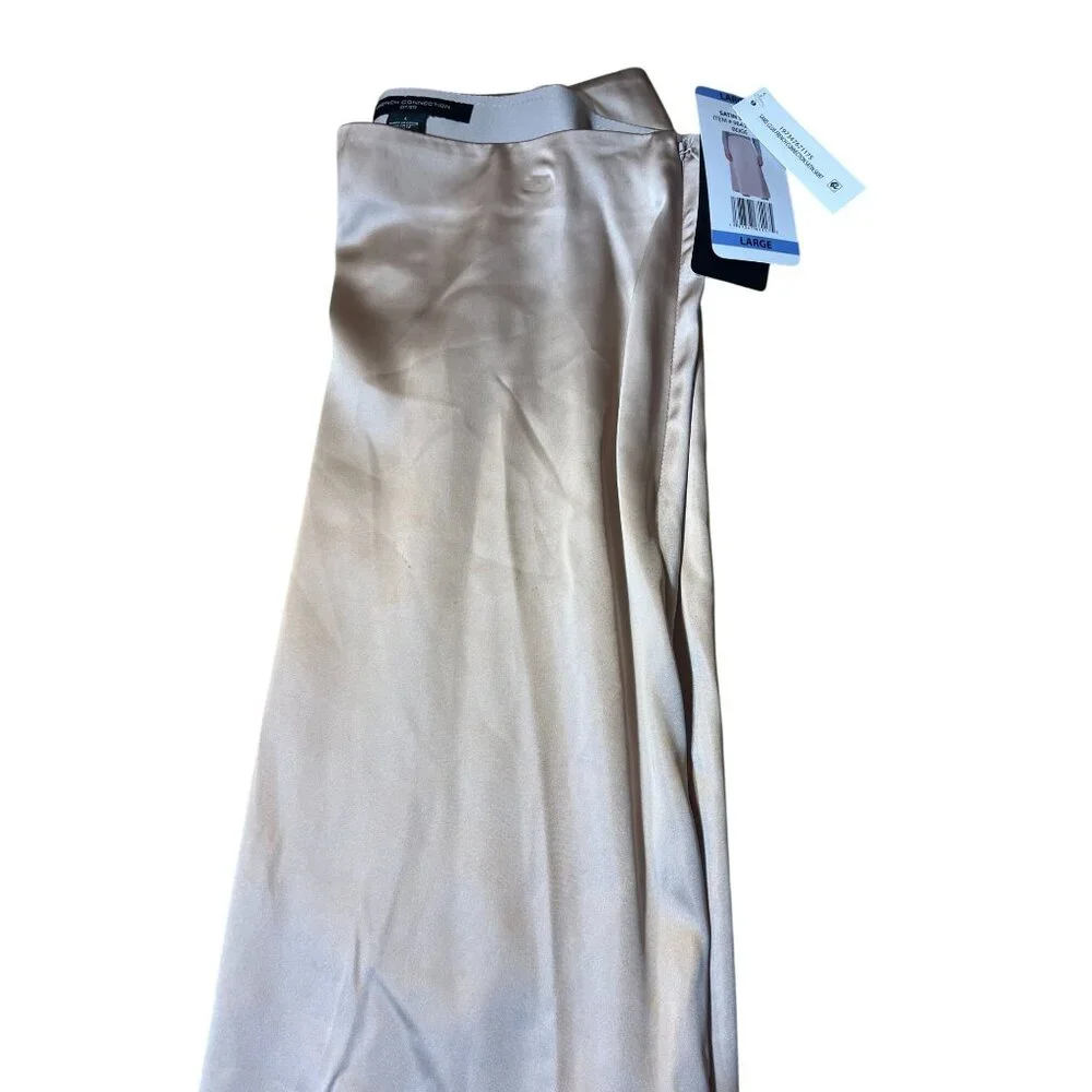Satin Beige Skirt With Elastic Waistband & Original Tags - Picture 1 of 4